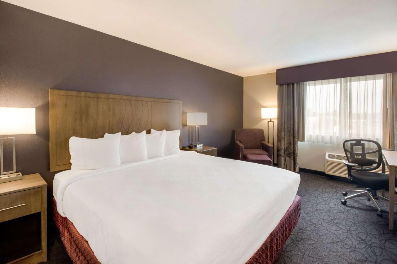 Best Western Mcminnville Inn Buitenkant foto