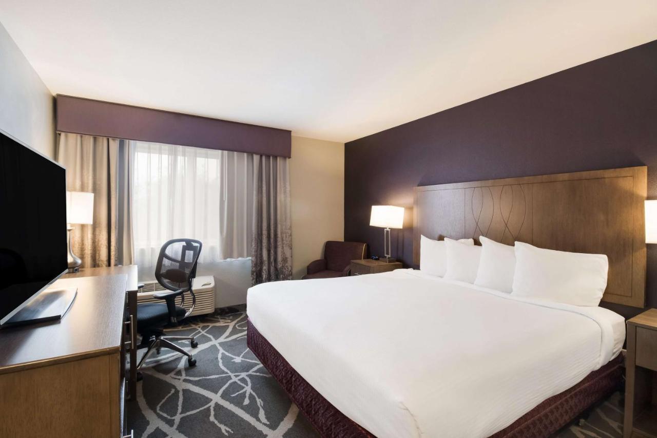 Best Western Mcminnville Inn Buitenkant foto