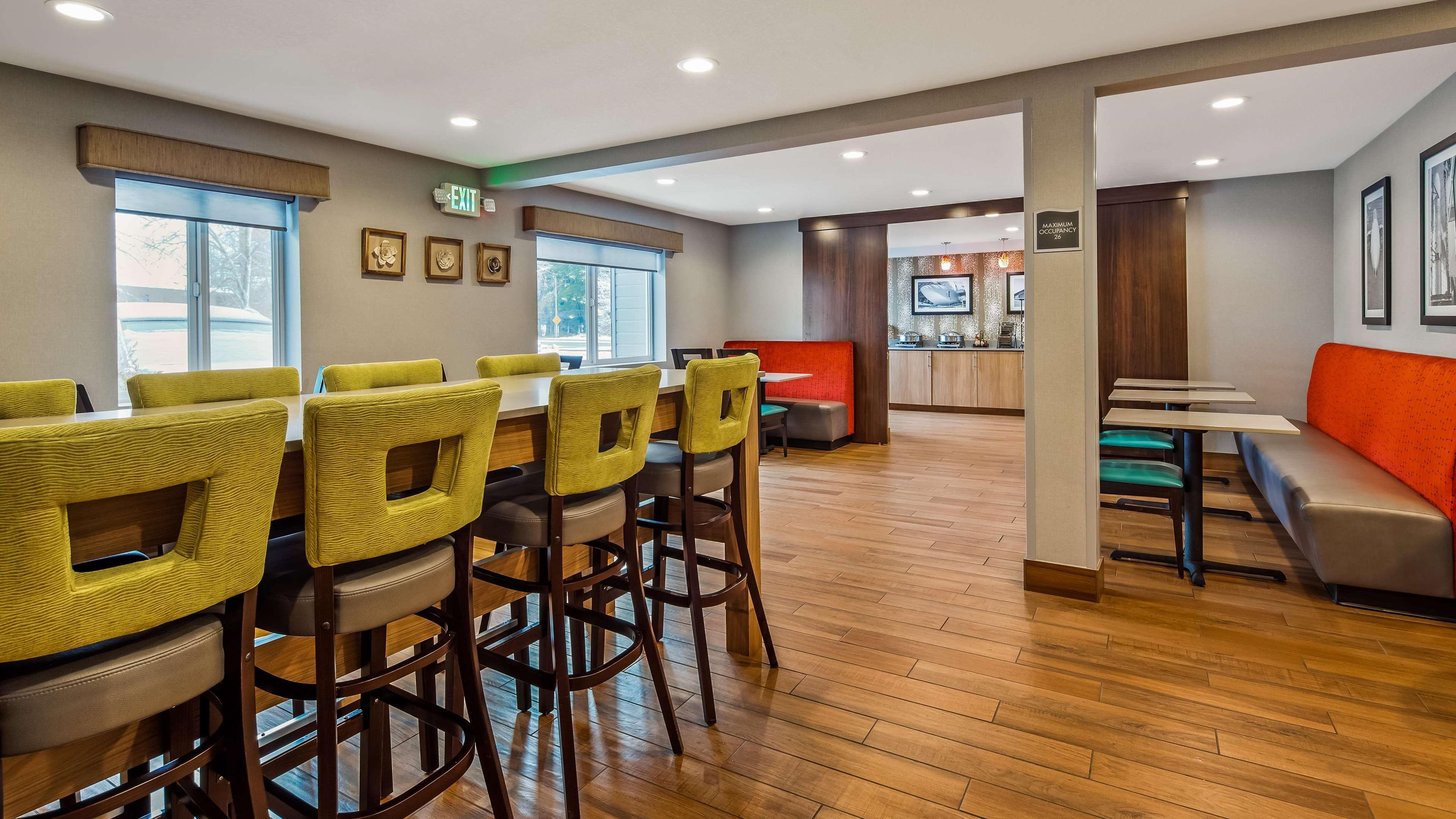 Best Western Mcminnville Inn Buitenkant foto